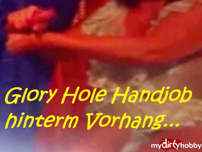 Glory Hole Handjob hinter dem Vorhang